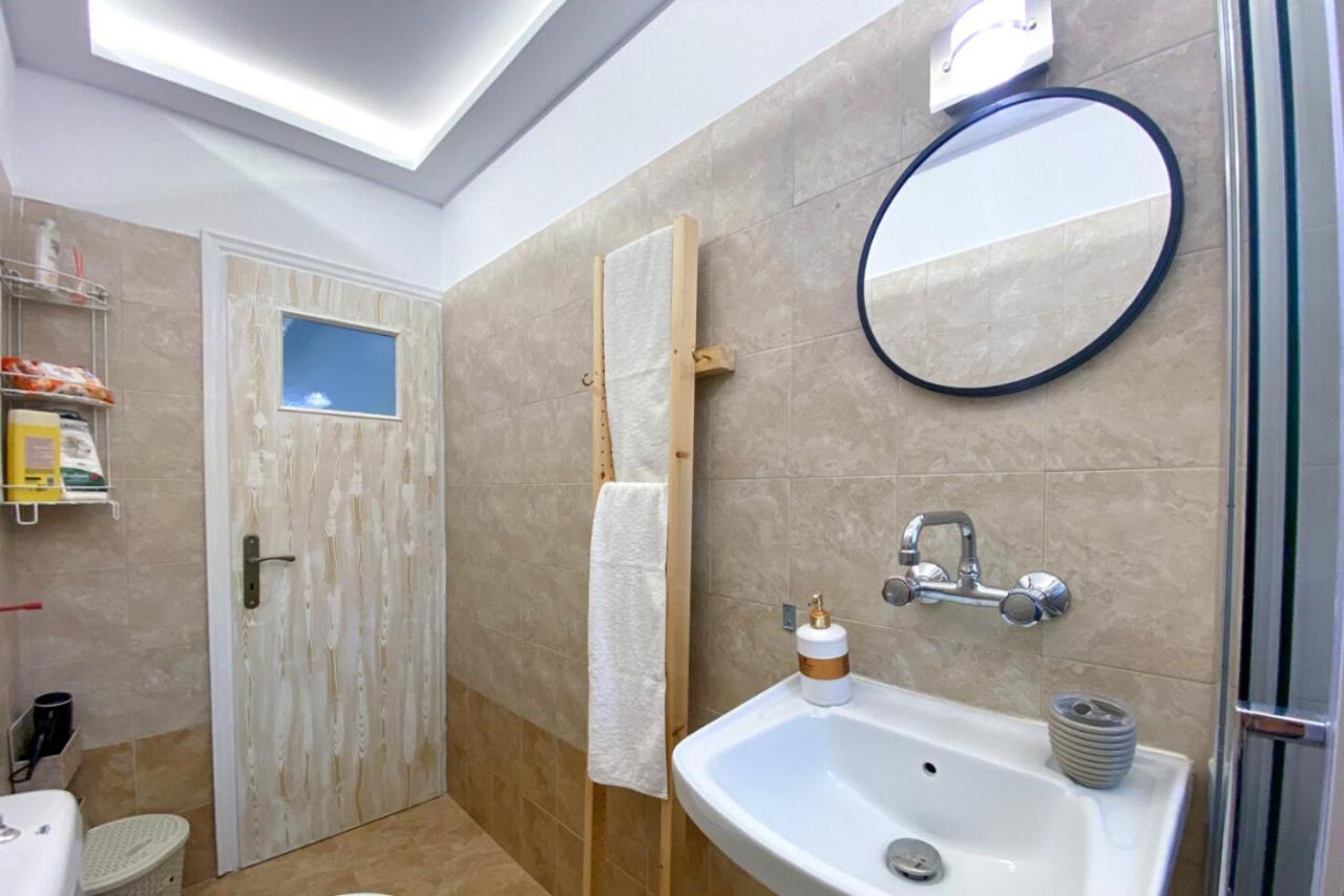 Summer Feel Suites Poros Town Exteriör bild
