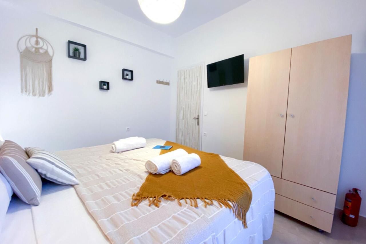 Summer Feel Suites Poros Town Exteriör bild