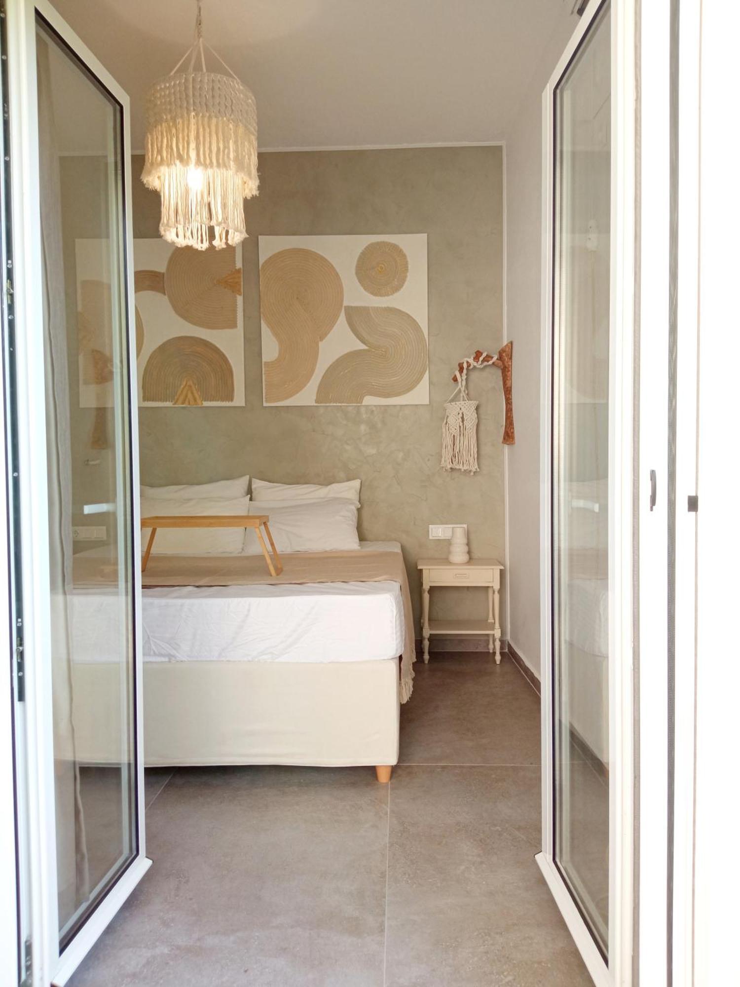 Summer Feel Suites Poros Town Exteriör bild