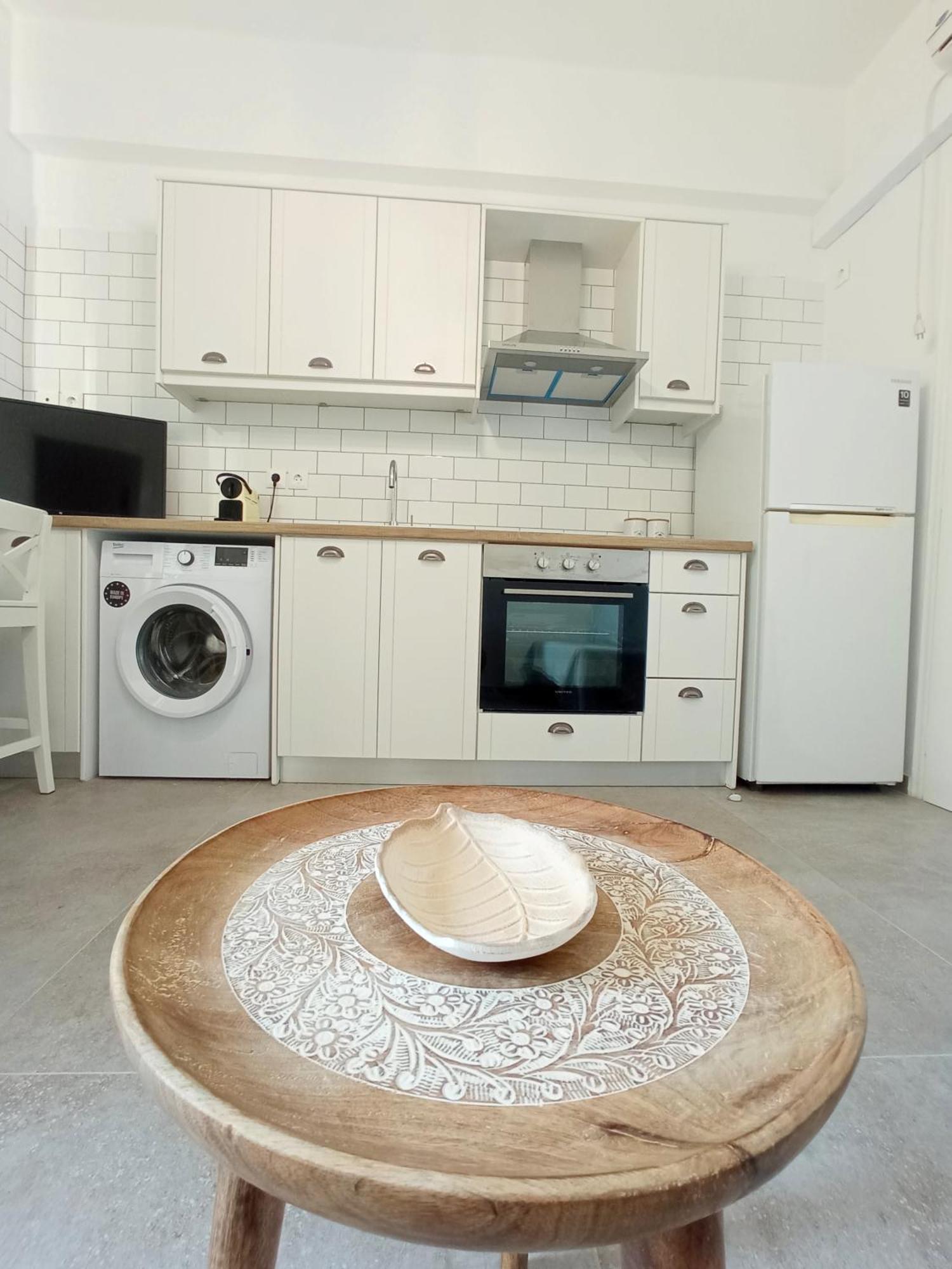 Summer Feel Suites Poros Town Exteriör bild